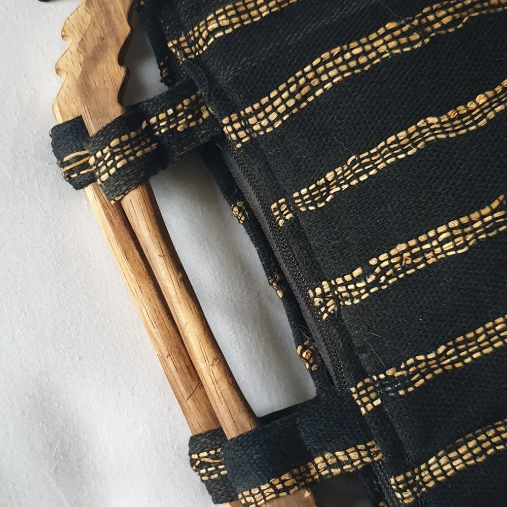 Wood handle/base hand bag - Picture 4 of 5